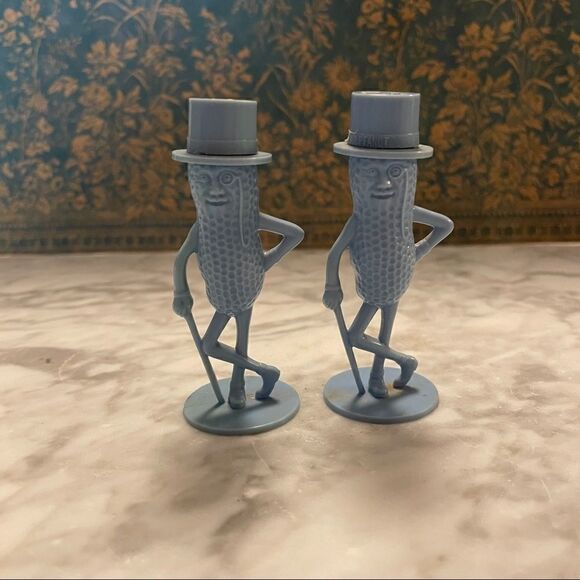 Vintage Mr. Peanut Salt and Pepper Shakers - Picture 2 of 5